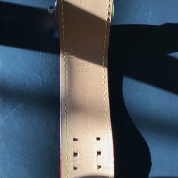 Louis Vuitton Tambour Quartz - Picture 5 of 8